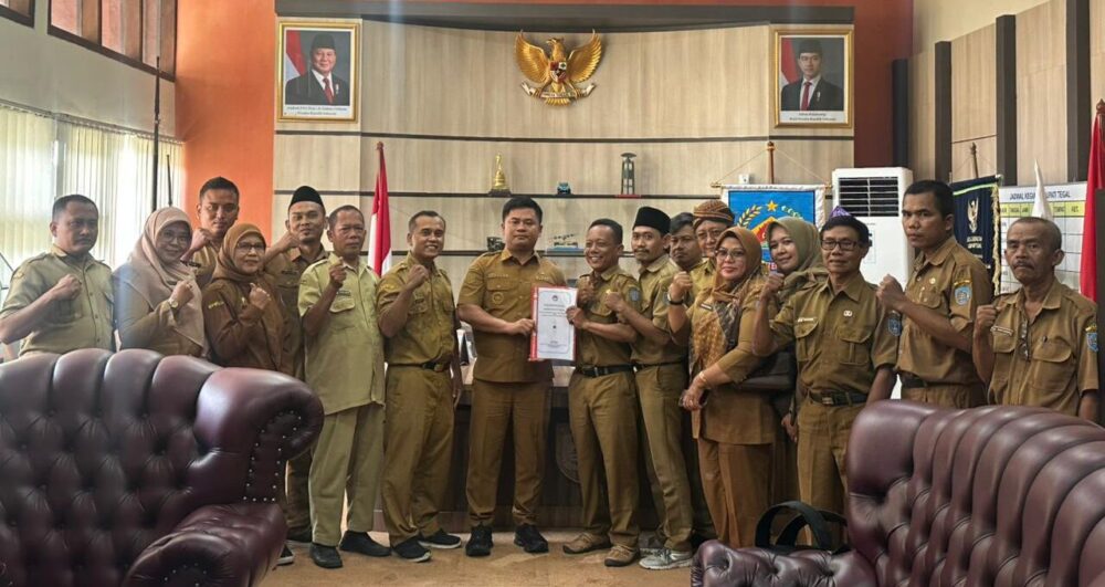 Anjangsana Bersama Bupati, PPDI Kabupaten Tegal Dorong Penguatan Kesejahteran Perangkat Desa
